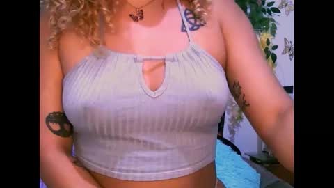 crysrus online show from October 11, 1:38 am