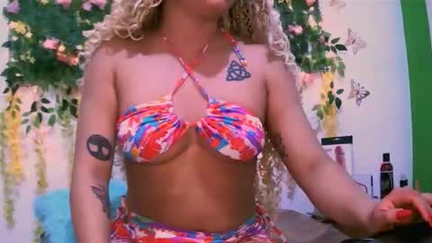 crysrus online show from November 11, 11:49 pm