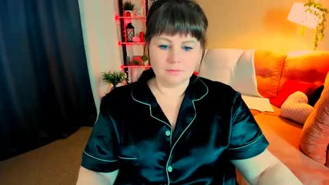 Anna online show from May 2, 7:52 pm