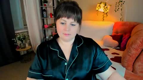 Anna online show from June 5, 11:21 pm