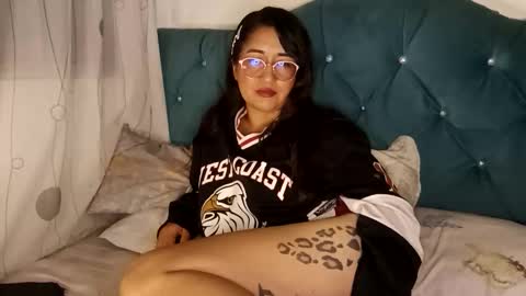 Snapshot of crystal_669 chatting on April 17, 3:20 am carol online show from April 17, 3:20 am