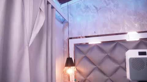 crystal_gilton online show from June 9, 7:03 pm