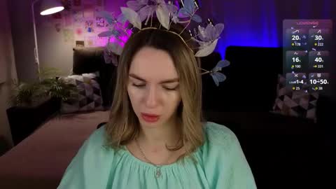 crystal_hanna online show from February 6, 1:43 am