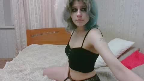Crystal and Marcl online show from December 7, 6:37 pm