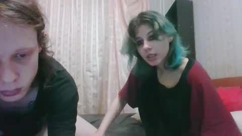 Crystal and Marcl online show from December 25, 9:33 pm