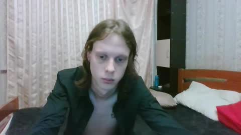 Crystal and Marcl online show from December 28, 2:53 pm