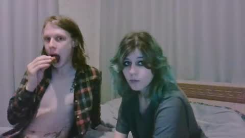 Crystal and Marcl online show from January 4, 5:37 pm