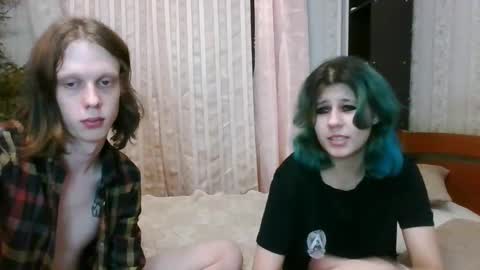 Crystal and Marcl online show from January 16, 6:16 pm