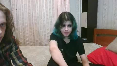 Crystal and Marcl online show from January 17, 1:25 am