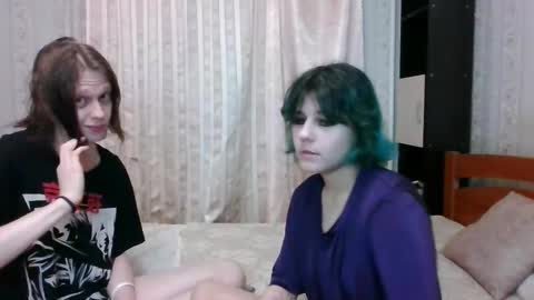 Crystal and Marcl online show from January 27, 9:22 pm