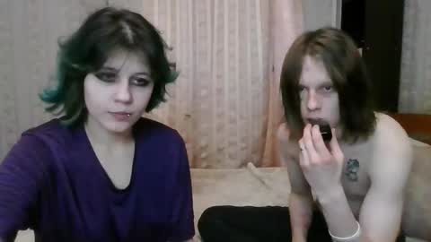 Crystal and Marcl online show from January 29, 2:40 am