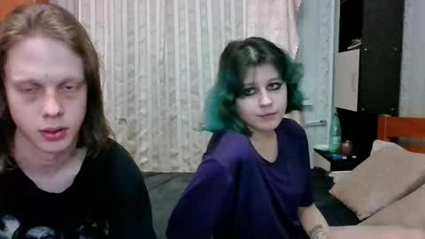 Crystal and Marcl online show from March 1, 7:59 pm