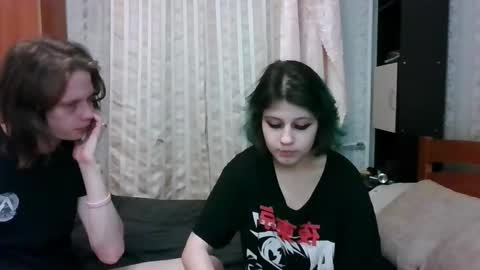 Crystal and Marcl online show from March 8, 6:37 pm
