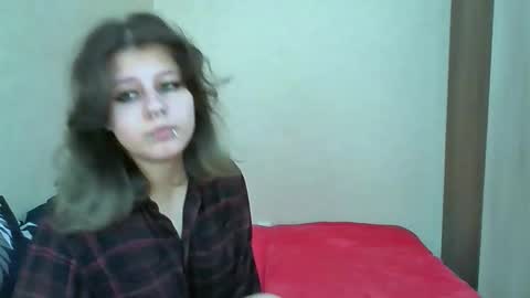 Crystal and Marcl online show from September 22, 12:18 pm