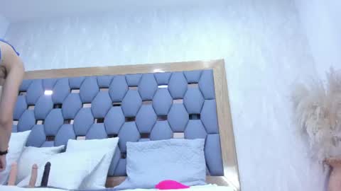 Snapshot of crystal_sm chatting on June 14, 3:08 am crystal_sm online show from June 14, 3:08 am