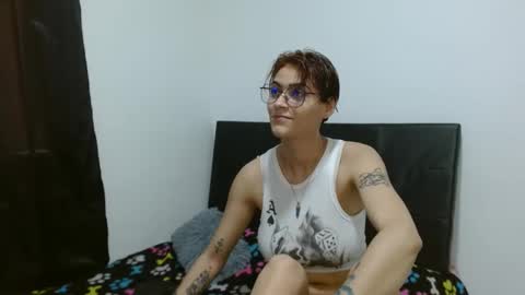 Crystal Blaze online show from February 25, 7:47 pm