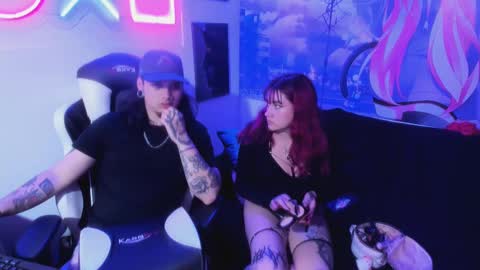 Snapshot of crystal_stuart chatting on December 30, 7:15 am crystal_stuart online show from December 30, 7:15 am