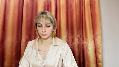 Snapshot of crystalfever_ chatting on May 16, 7:45 pm Mary online show from May 16, 7:45 pm