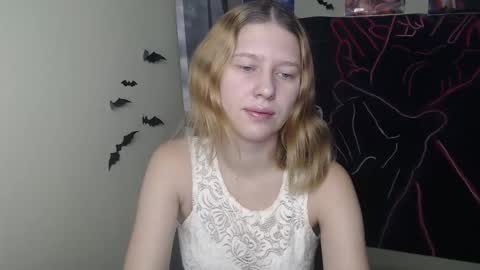 Stella online show from November 18, 7:24 am