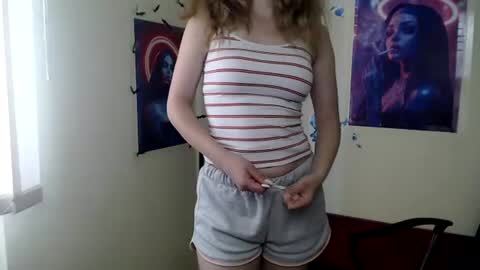 Stella online show from June 15, 6:26 am