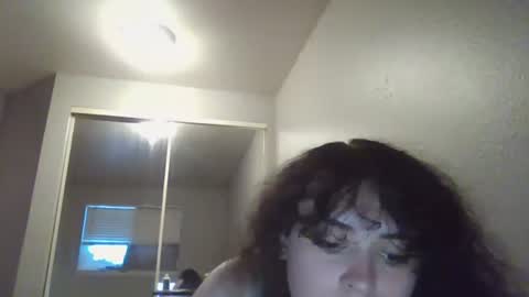 Snapshot of crystalhouse444 chatting on July 10, 1:21 am crystalhouse444 online show from July 10, 1:21 am