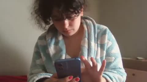 Snapshot of crystalhouse444 chatting on July 18, 4:11 pm crystalhouse444 online show from July 18, 4:11 pm