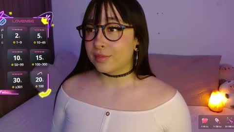 Olivia  online show from October 1, 1:33 am