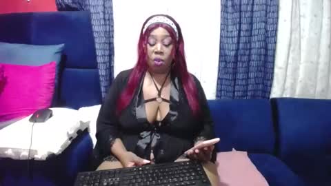 crystaljes online show from December 19, 7:51 pm