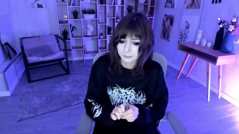 Snapshot of crystallbloom chatting on October 1, 1:11 am crystallbloom online show from October 1, 1:11 am