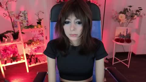 crystallbloom online show from January 15, 7:28 pm