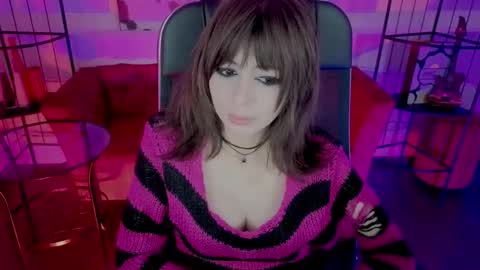 Snapshot of crystallbloom chatting on February 11, 4:12 pm crystallbloom online show from February 11, 4:12 pm