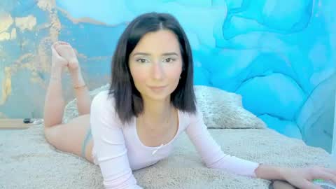 Snapshot of crystalnut chatting on May 24, 1:21 am Maria online show from May 24, 1:21 am