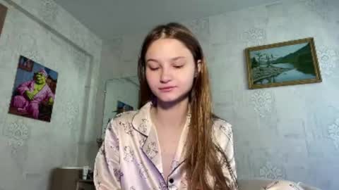 crystalstipp online show from June 5, 7:14 am