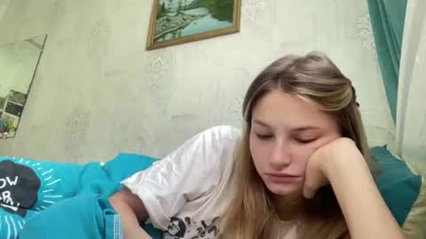 crystalstipp online show from July 5, 4:19 am