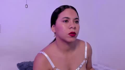 Soy Crystal online show from December 15, 2:43 pm