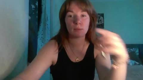 Snapshot of crystalvelvet chatting on June 2, 7:32 am crystalvelvet online show from June 2, 7:32 am
