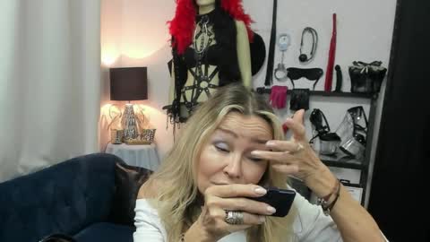 CrystalHotty online show from June 10, 4:45 am