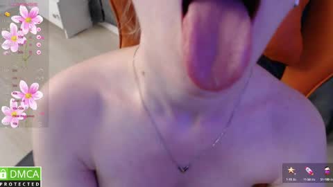 Snapshot of crystalyss chatting on February 23, 3:24 am Lia online show from February 23, 3:24 am