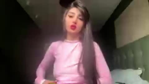 Snapshot of crystlepipkins chatting on May 16, 6:21 am Diana online show from May 16, 6:21 am