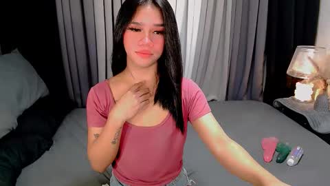 bea takashi  online show from November 13, 8:46 am