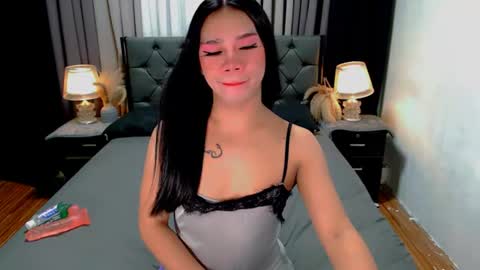 bea takashi  online show from June 17, 9:34 am