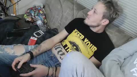 Snapshot of ct66699 chatting on December 17, 6:09 pm HornyFckerPhx online show from December 17, 6:09 pm