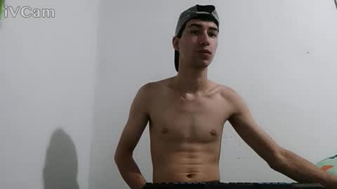 Snapshot of ctebah22 chatting on March 29, 10:37 am Ctebah online show from March 29, 10:37 am