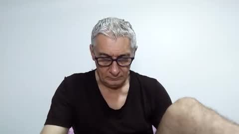 Snapshot of cucaio18 chatting on April 1, 12:11 am BIG UNCUT HARD COCK online show from April 1, 12:11 am