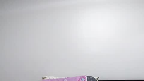 Snapshot of cucaio18 chatting on April 20, 3:31 am BIG UNCUT HARD COCK online show from April 20, 3:31 am