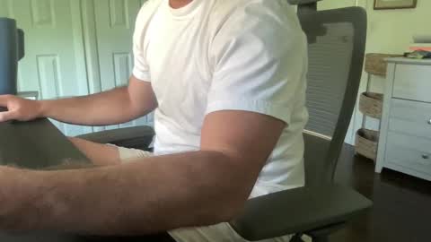 cuckgriff23 online show from May 28, 4:59 pm