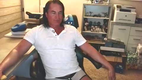 Yup... kinda old but Stop in and say hello online show from June 7, 5:33 am