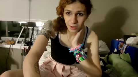 cuddleavenue online show from October 18, 1:08 am