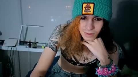 cuddleavenue online show from November 23, 3:06 am