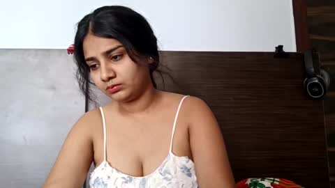 cuddlemuffins online show from June 19, 5:01 am